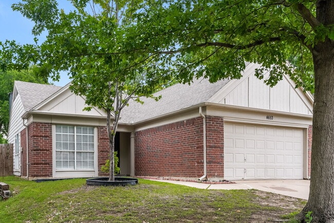 Building Photo - 4653 Feathercrest Dr
