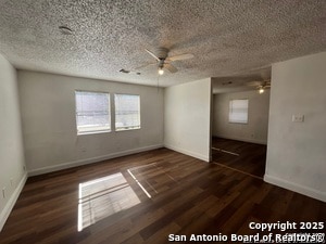 Building Photo - 401 Riverdale Dr