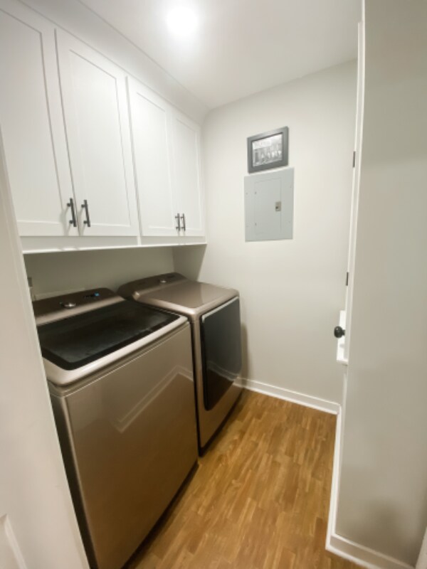 Building Photo - 550 Mockingbird Cir