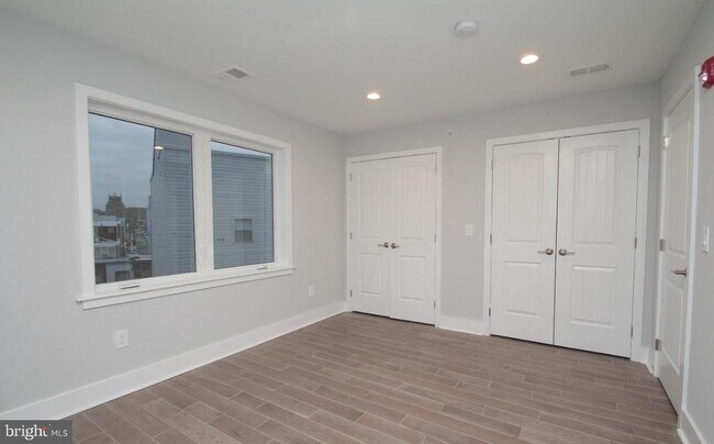 Foto del edificio - 2562 Frankford Ave