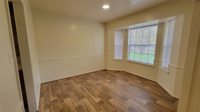 Building Photo - 1701 Rebecca Ln