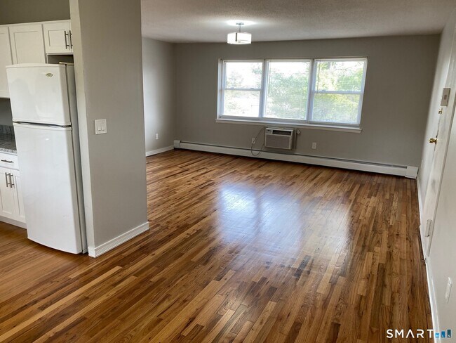 Foto del edificio - 12 Mountain Laurel Dr