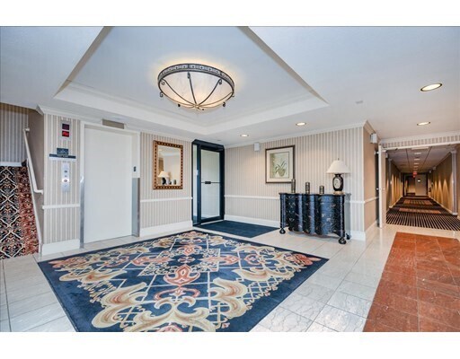 Foto del edificio - 1006 Paradise Rd