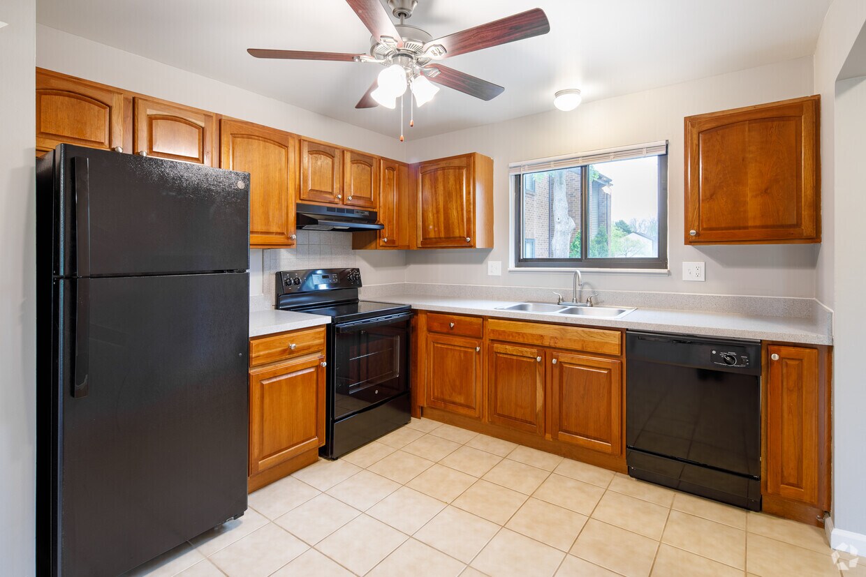 South Glen Apartments Apartments in Brownstown, MI