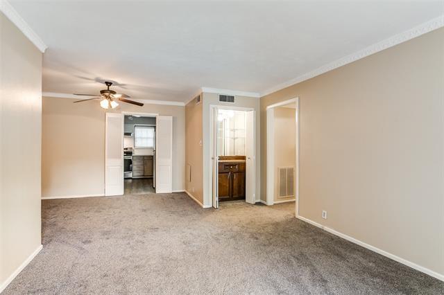 Building Photo - 6025 Royal Ln