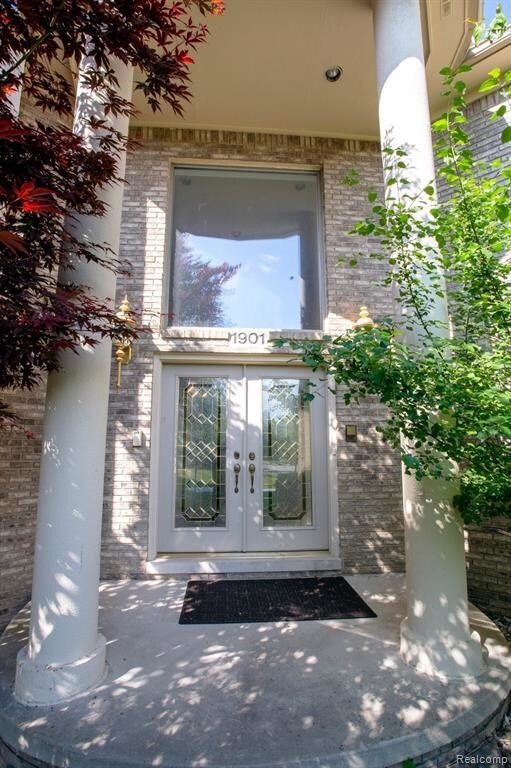 1901 Westridge Dr, Rochester Hills, MI 48306 House Rental in