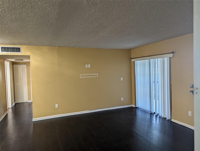 Building Photo - 9612 W McNab Rd