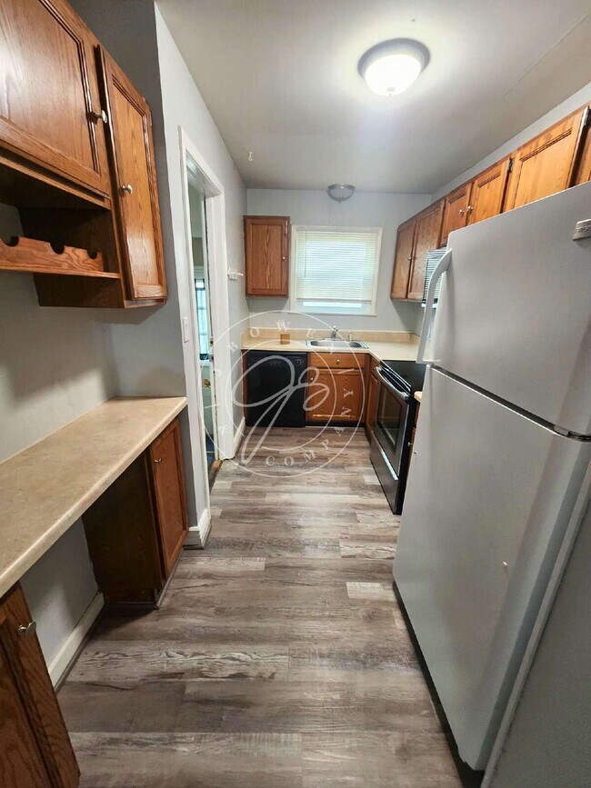 Foto del edificio - Rare 3-bedroom main-level duplex now available! .