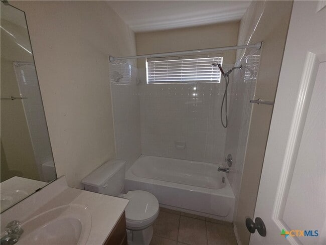 Building Photo - 2302 Griffin Dr