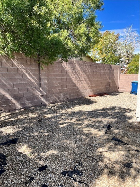 Foto del edificio - 9319 Horseshoe Basin Ave
