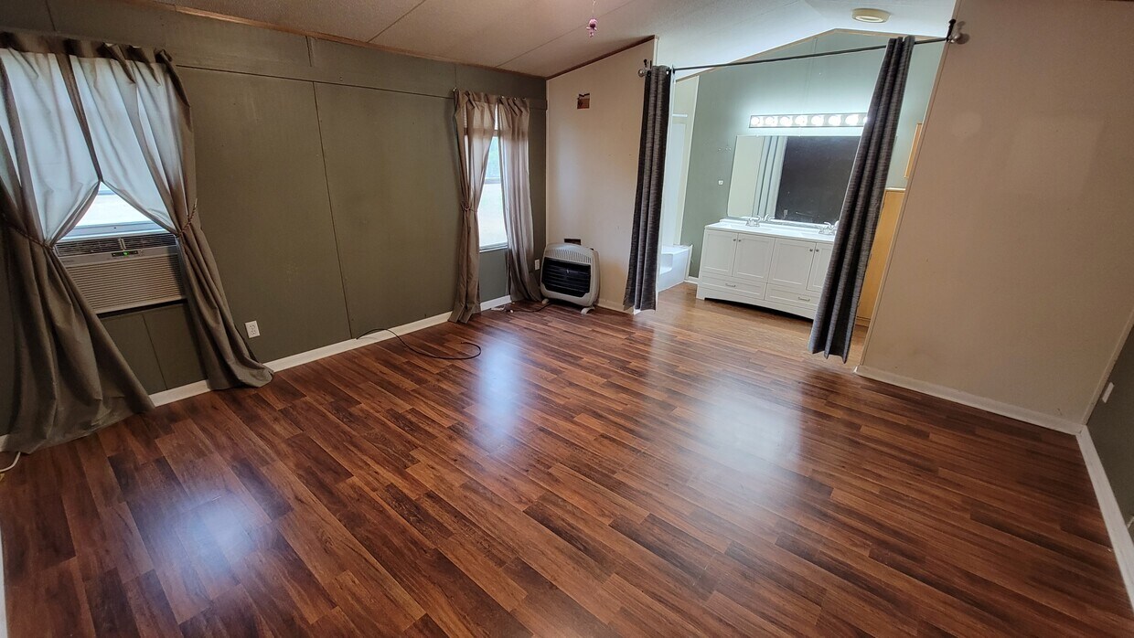 Foto principal - 1498 Co Rd 4430