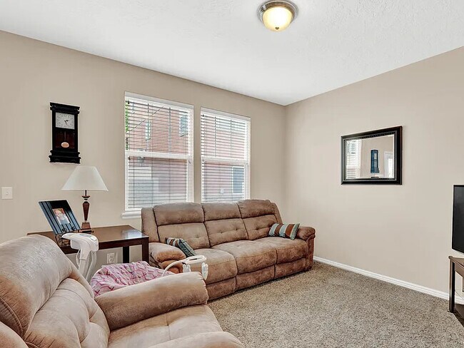 Foto del edificio - 10967 S Birch Creek Rd