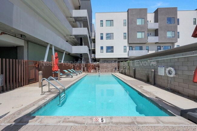 Photo - 1130 N 2nd St Apartment