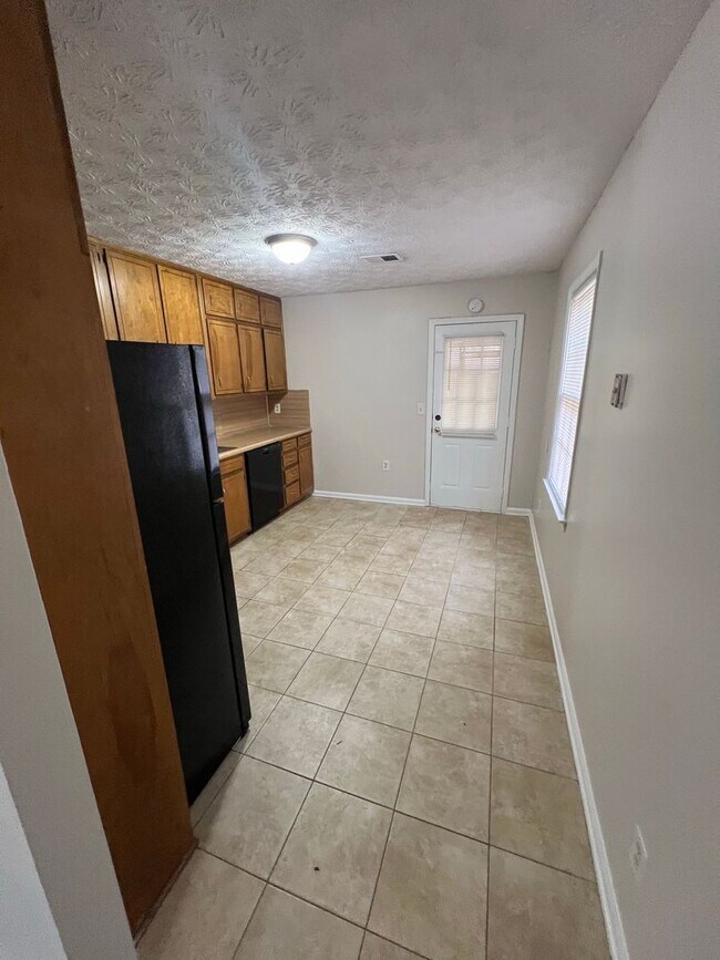 Foto del edificio - 394-396 Dixie Court