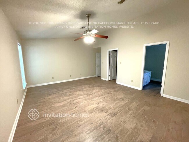 Foto del edificio - 7855 Dogwood Way
