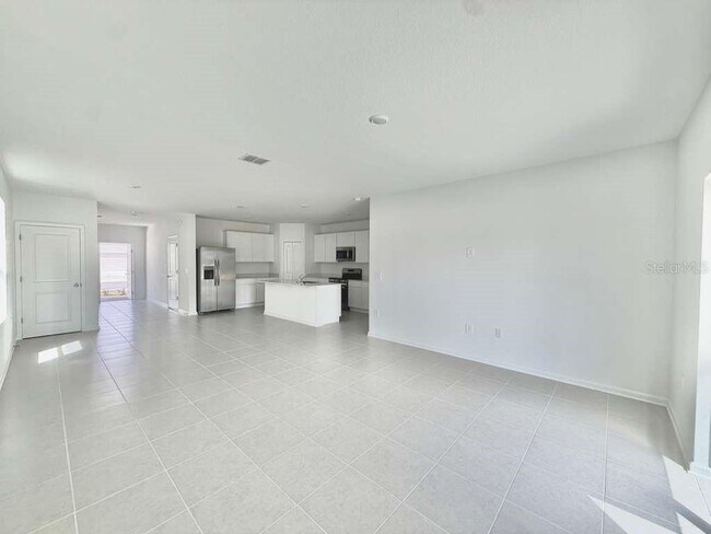 Foto del edificio - 3354 Alexander Dr