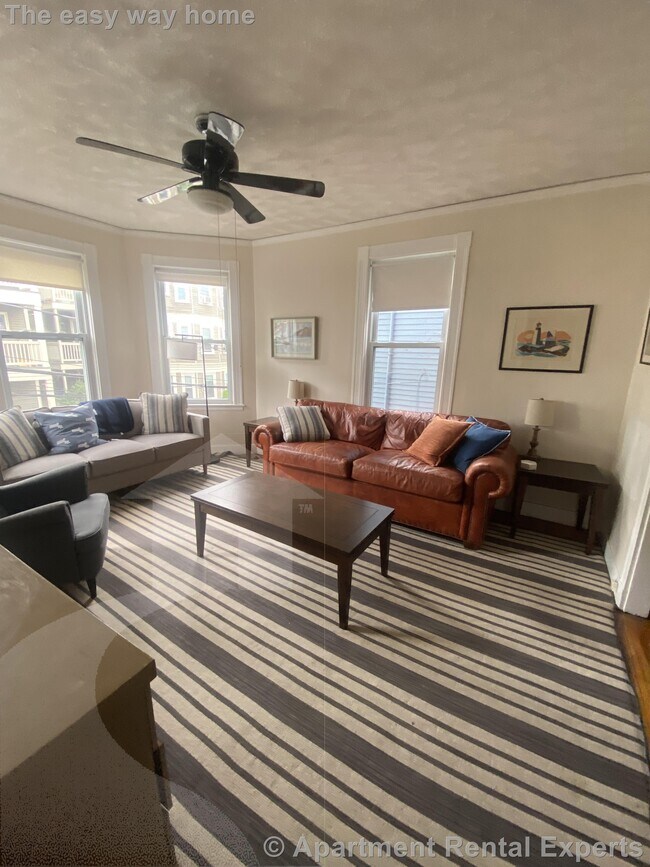 Building Photo - Cambridgeport / Central Square 2 Bedroom -...