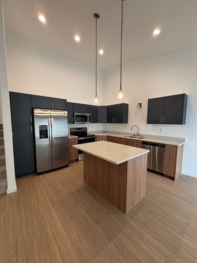 Foto del edificio - 3 Bed 3 Bath Townhome