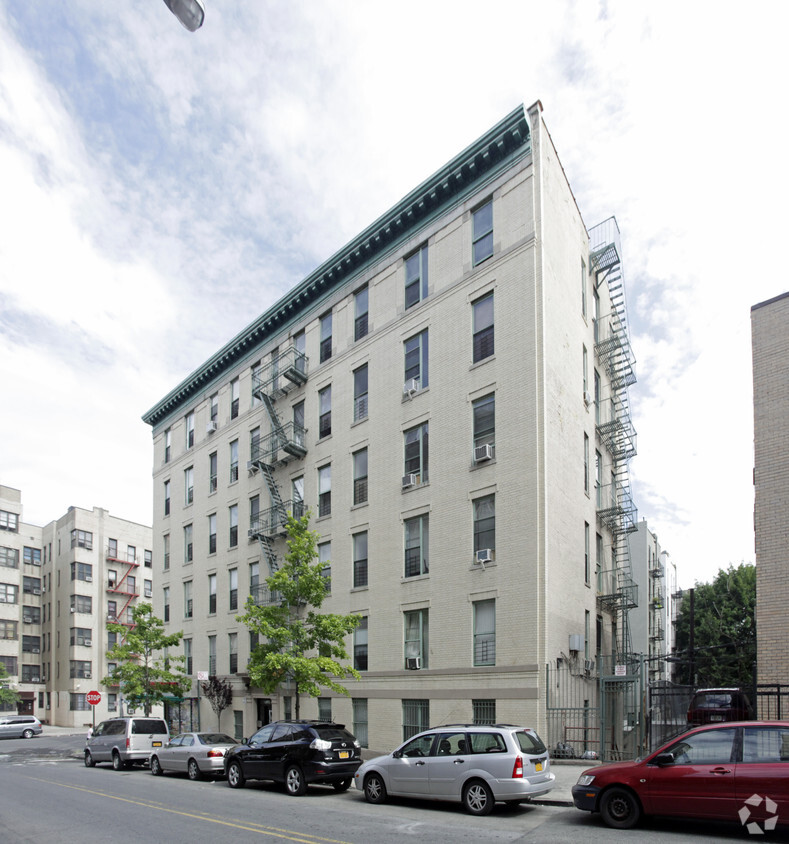 Primary Photo - 275 E 168th St