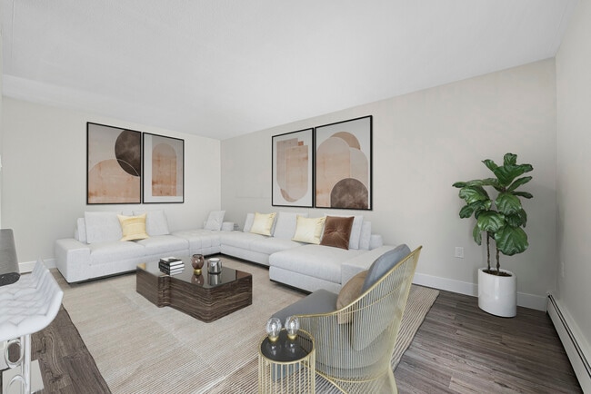 Building Photo - 36 River Road East