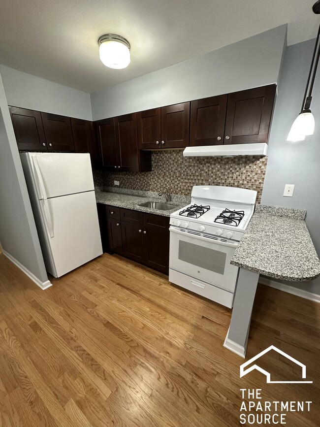 Foto del edificio - 8504 Waukegan Rd