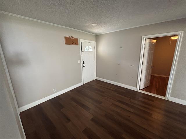 Building Photo - 7406 Llano Ave