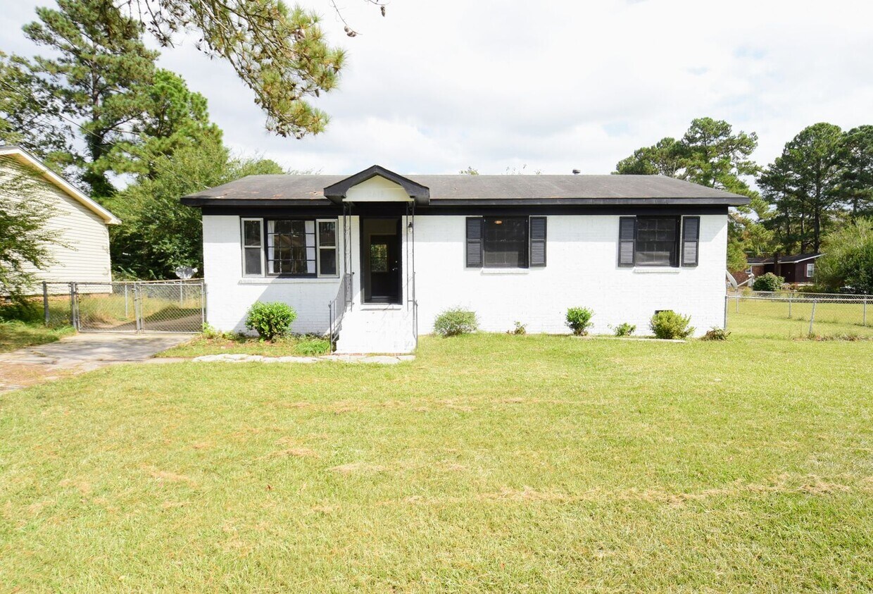 2619 Dumbarton Rd, Fayetteville, NC 28306 House Rental in