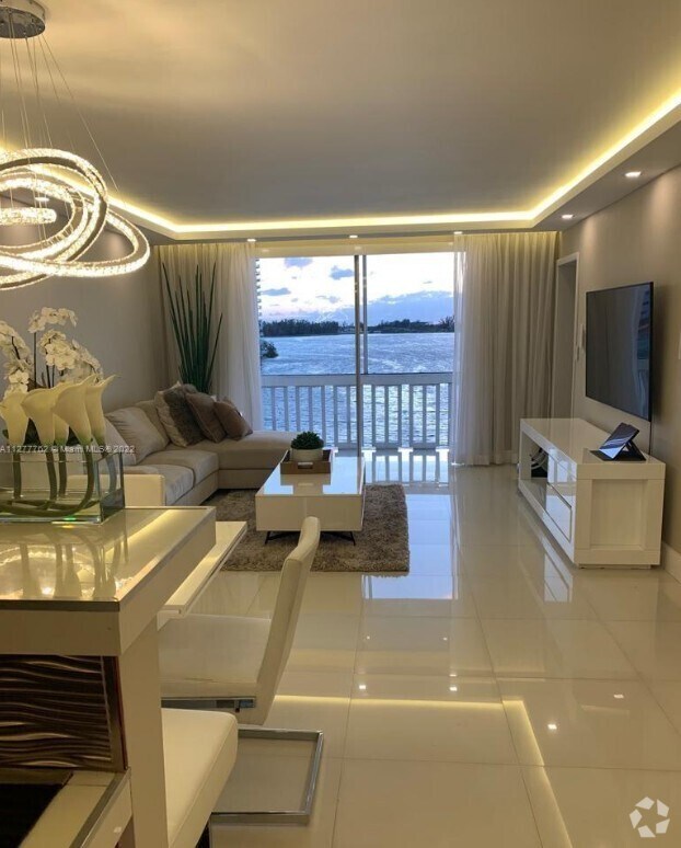 The Forum Apartments for Rent with Gym/Fitness Center - Miami, FL - 4 ...