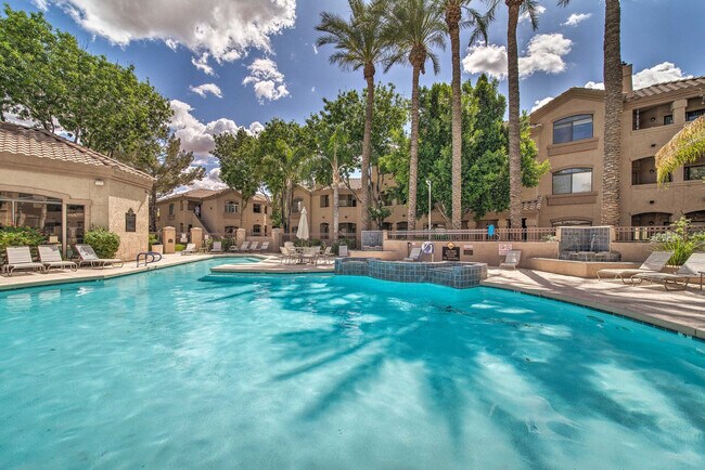 Foto del edificio - 15095 N Thompson Peak Pkwy