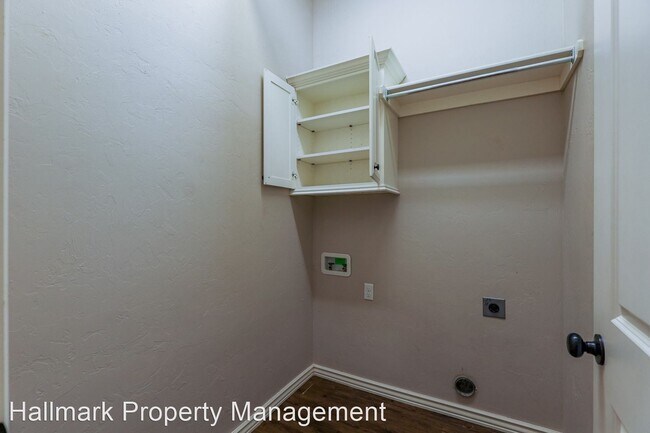Building Photo - 3 br, 2 bath House - 8704 SW 36th Terrace