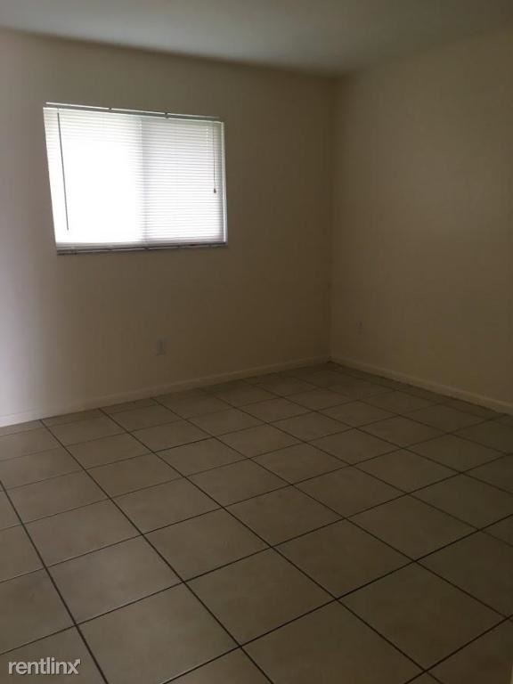 Foto del edificio - 1040 Miami Blvd