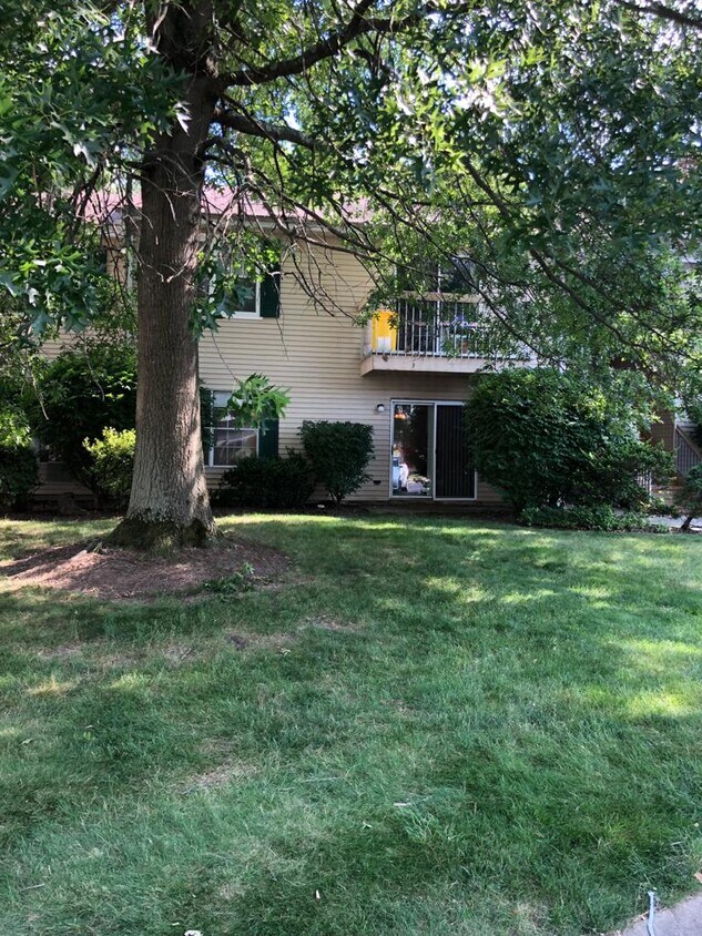 178 Applegate Ln Unit 178, East Brunswick, NJ 08816 Condo for Rent in