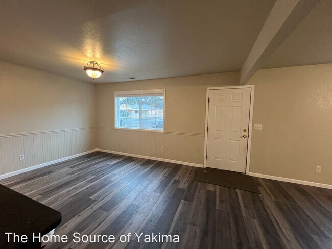 Building Photo - 3 br, 2 bath House - 1505 S 10th Avenue - ...