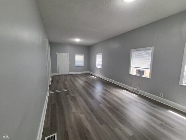 Building Photo - 972 N Belleview Pl