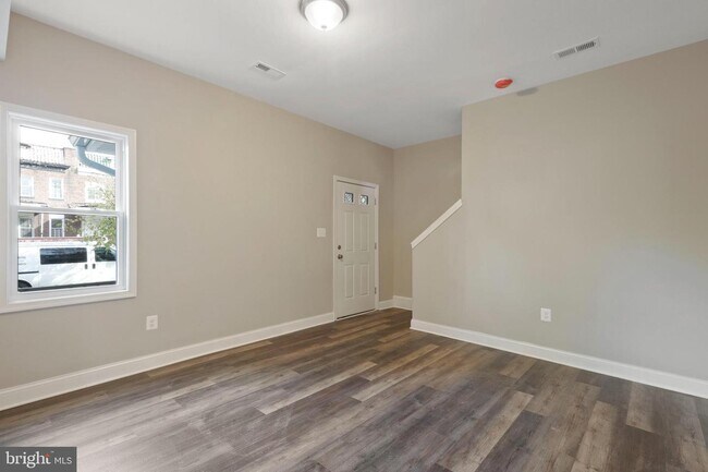 Building Photo - 3814 Reisterstown Rd