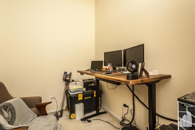 Foto del edificio - 1 bedroom in Chicago IL 60612