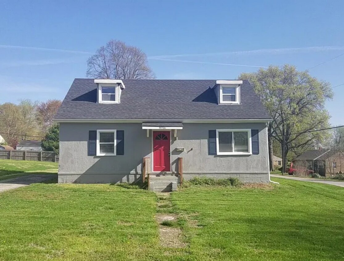 Foto principal - ****COMING SOON**** Charming 2-story home ...