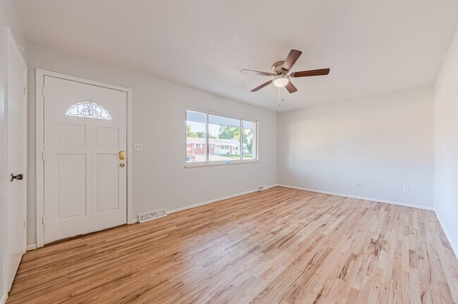Building Photo - Breathtaking Brick Ranch home in Sherrelwo...