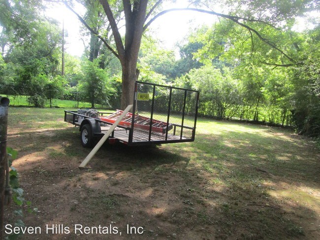 Foto del edificio - 2 br, 1 bath House - 335 S. McLin Street