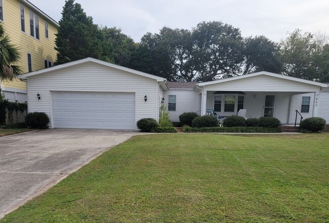 5 Bedroom Beach House - 5 Bedroom Beach House