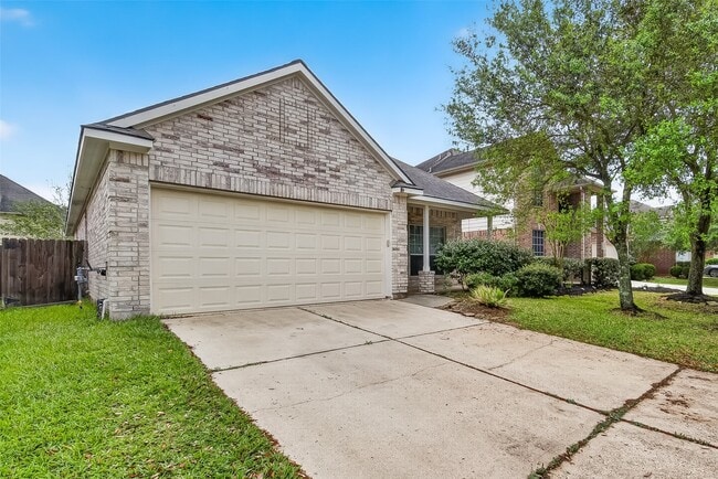 Building Photo - 6431 Applewood Forest Dr