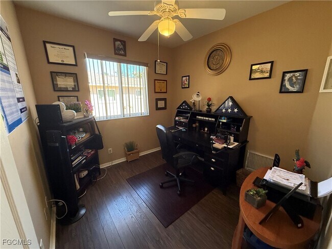 Foto del edificio - 3619 SW 6th Ave