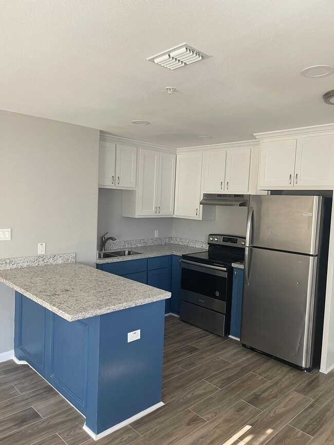 New Appliances - 607 E Washington St