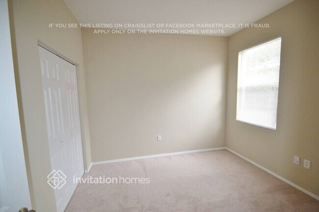 Building Photo - 12255 Hollybush Terrace