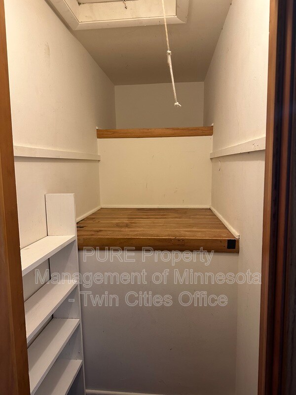 Building Photo - 5600 S 28th Ave