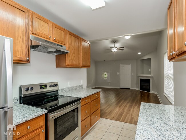 Foto del edificio - 919 Crestmere St