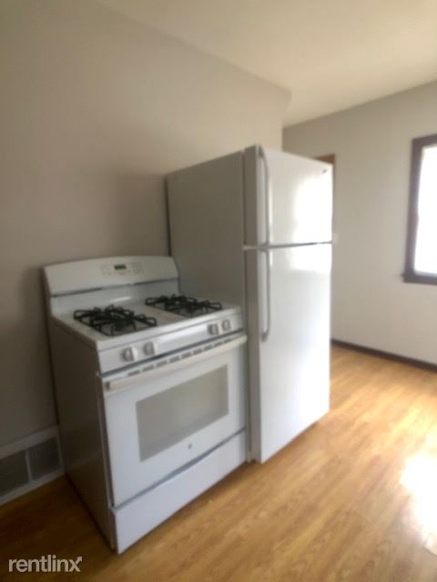 Building Photo - 2 br, 1 bath House - 947 Burger Ave