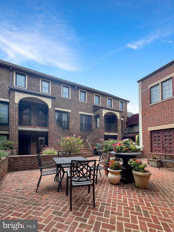 Foto del edificio - 1715 15th St NW