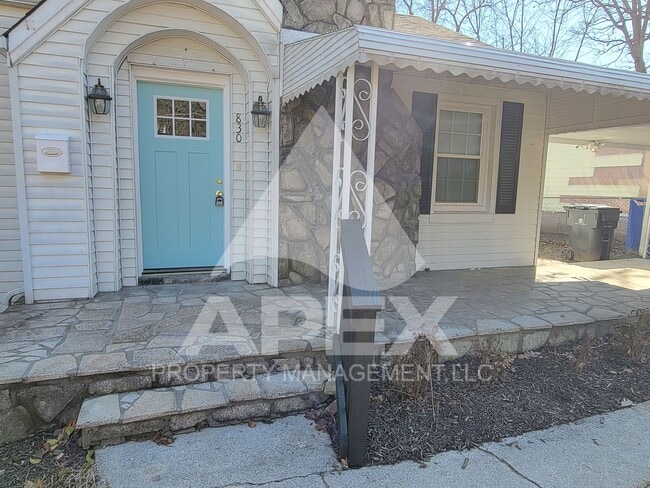 Photo - Craftsman Style 2 Bd 1.5- Ba Single Family Home with carport in North Knox!