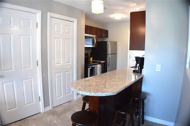 Foto del edificio - 13047 Gulf Ln